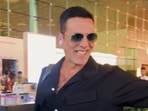 Akshay Kumar's hilarious exchange with paparazzi at the airport leave fans in stitches,