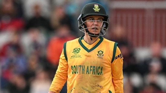 IND W vs SA W LIVE Score, Women's T20 World Cup 2026: Marizanne Kapp is changing the game in South Africa's favour. IND W vs SA W LIVE Score, Women's T20 World Cup 2026: Marizanne Kapp is changing the game in South Africa's favour.