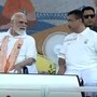 যোগ দিবস উপলক্ষে শনিবার কলকাতার রেড রোডে আয়োজিত হল এক বর্ণাঢ্য ও ঐতিহাসিক অনুষ্ঠান।