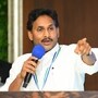 వైసీపీ అధినేత జగన్ 