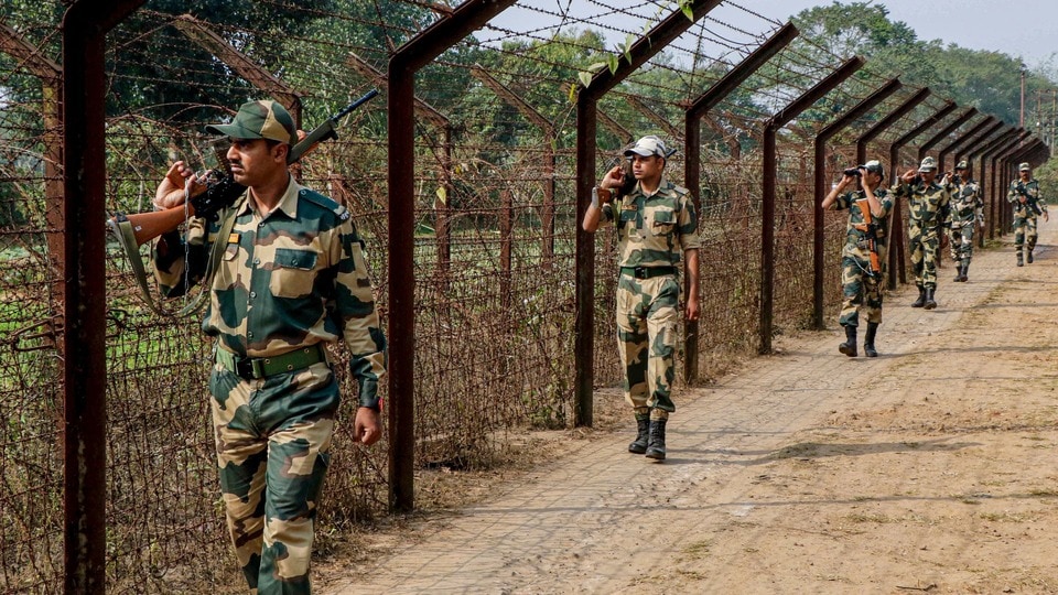 ফোকাসে চিকেনস নেক লাগোয়া নদীপথ! ময়দানে ‘আন্ডারওয়াটার সেন্সর’,পদক্ষেপ BSFর