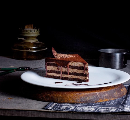 End the dinner on a high note with this easy-to-make, no-bake dessert recipe. (Picture credit: Chef Himanshu Joshi ) End the dinner on a high note with this easy-to-make, no-bake dessert recipe. (Picture credit: Chef Himanshu Joshi )