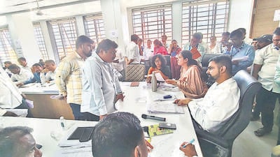 Purandar airport land acquisition: Collector to camp at Saswad every Monday to clear compensation hurdles Purandar airport land acquisition: Collector to camp at Saswad every Monday to clear compensation hurdles