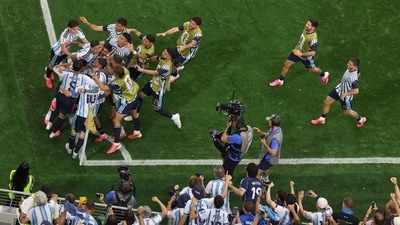In the dying minutes of the final half, Messi found the back of the net again to score his 18th World Cup goal. (AP Photo/Sam Hodde) In the dying minutes of the final half, Messi found the back of the net again to score his 18th World Cup goal. (AP Photo/Sam Hodde)