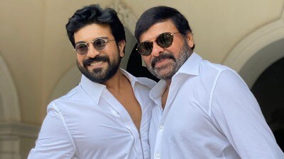 నాన్న సెట్స్లో రామ్ చరణ్.. ఫాదర్స్ డే నాడు మెగాస్టార్కు అదిరిపోయే సర్ప్రైజ్ (x/AlwaysRamCharan) నాన్న సెట్స్లో రామ్ చరణ్.. ఫాదర్స్ డే నాడు మెగాస్టార్కు అదిరిపోయే సర్ప్రైజ్ (x/AlwaysRamCharan)