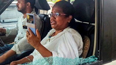 মহুয়া মৈত্রকে তোপ দেগেই কি বিস্ফোরক মিতালি বাগ? (@AITCofficial) মহুয়া মৈত্রকে তোপ দেগেই কি বিস্ফোরক মিতালি বাগ? (@AITCofficial)