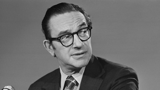 Alan Greenspan, former Federal Reserve chair, died at 100 from Parkinson’s disease complications. (AP Photo/Bob Daugherty, file) (AP Photo/Bob Daugherty)