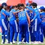 মহিলা টি-টোয়েন্টি বিশ্বকাপে দক্ষিণ আফ্রিকার বিরুদ্ধে পরাজয়ের পরেও হরমনপ্রীত কৌরের দলের সেমিফাইনালে ওঠার আশা একেবারে শেষ হয়ে যায়নি।(AP)