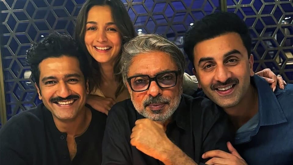 বনশালির 'লাভ অ্যান্ড ওয়ার'-এর সেটে এক কর্মীর মর্মান্তিক মৃত্যু।