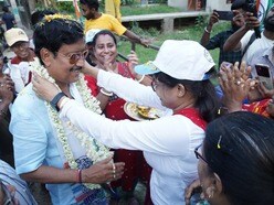সব্যসাচী দত্তের ঘনিষ্ঠ মহিলার বাড়ি থেকে তিন কেজি সোনা উদ্ধার করা হল। (ফাইল ছবি, সৌজন্যে ফেসবুক Sabyasachi Dutta)