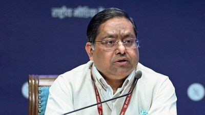 সিন্ধুর জল নিয়ে পাকিস্তানের যুদ্ধের হুঙ্কার উড়িয়ে পাল্টা মোক্ষম বার্তা দিল্লির সিন্ধুর জল নিয়ে পাকিস্তানের যুদ্ধের হুঙ্কার উড়িয়ে পাল্টা মোক্ষম বার্তা দিল্লির