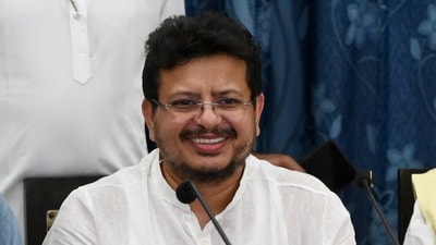 ঋতব্রত বন্দ্যোপাধ্যায়কে আক্রমণ শানালেন কুণাল ঘোষ, কল্যাণ বন্দ্যোপাধ্যায়রা। (ফাইল ছবি, সৌজন্যে সমীর জানা/হিন্দুস্তান টাইমস) ঋতব্রত বন্দ্যোপাধ্যায়কে আক্রমণ শানালেন কুণাল ঘোষ, কল্যাণ বন্দ্যোপাধ্যায়রা। (ফাইল ছবি, সৌজন্যে সমীর জানা/হিন্দুস্তান টাইমস)