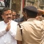 শ্যামাপ্রসাদ মুখোপাধ্যায়ের 'বলিদান' দিবসে কেওড়াতলা মহাশ্মশানে পশ্চিমবঙ্গের মুখ্যমন্ত্রী শুভেন্দু অধিকারী। (ছবি সৌজন্যে পিটিআই)