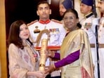 Alka Yagnik received the Padma Bhushan from President Droupadi Murmu on June 23. 