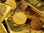 Gold prices today fell near two-week low as strong US dollar and Fed rate hike expectations weigh on demand (Pexel/Representative image)