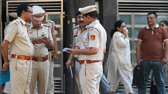 An elderly couple in Gujarat seeks euthanasia, alleging "financial harassment" by local authorities (Representative image/HT photo)