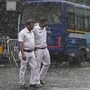 আজ কলকাতায় বৃষ্টি হবে। তবে মঙ্গলবারের থেকে কিছুটা কম থাকবে। (ছবি সৌজন্যে পিটিআই)