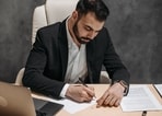 Senior developer questions career path despite  <span class='webrupee'>₹</span>35 LPA salary.
