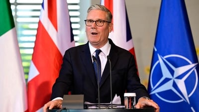 Together with Macron, Starmer was a leader of the so-called "coalition of the willing." The alliance of 35 states supports Ukraine with military aid and, should there be a ceasefire, would then help Ukraine with longer-term defense. (AFP (File)) Together with Macron, Starmer was a leader of the so-called "coalition of the willing." The alliance of 35 states supports Ukraine with military aid and, should there be a ceasefire, would then help Ukraine with longer-term defense. (AFP (File))
