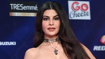 জ্যাকলিন ফার্নান্ডেজ। জ্যাকলিন ফার্নান্ডেজ।