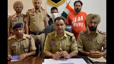 The accused in the custody of Ludhiana police on Thursday. (HT Photo)