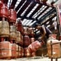 LPG Cylinders: ఎల్‌పీజీ సిలిండర్లపై కేంద్రం సంచలన నిర్ణయం.. ఆంక్షలన్నీ రద్దు.. వ్యాపారులకు గుడ్ న్యూస్..