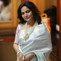 ఆమె శరీరం ఆమె హక్కు అయితే వాడి కళ్లు వాడి ఇష్టం.. ఫెమినిజంపై సింగర్ సునీత కామెంట్స్.. మహిళల ఆగ్రహం

