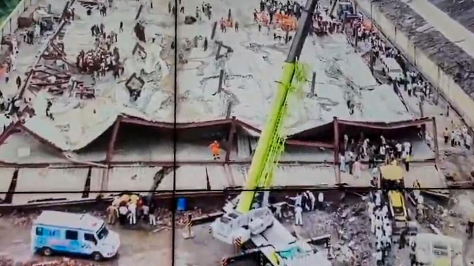 ২০২৫ সালের ফেব্রুয়ারি মাসে তারাতলার ৫৪ কাঠা জমির উপর গুদাম নির্মাণের নকশা অনুমোদন করা হয়েছিল। (@SuvenduWB)