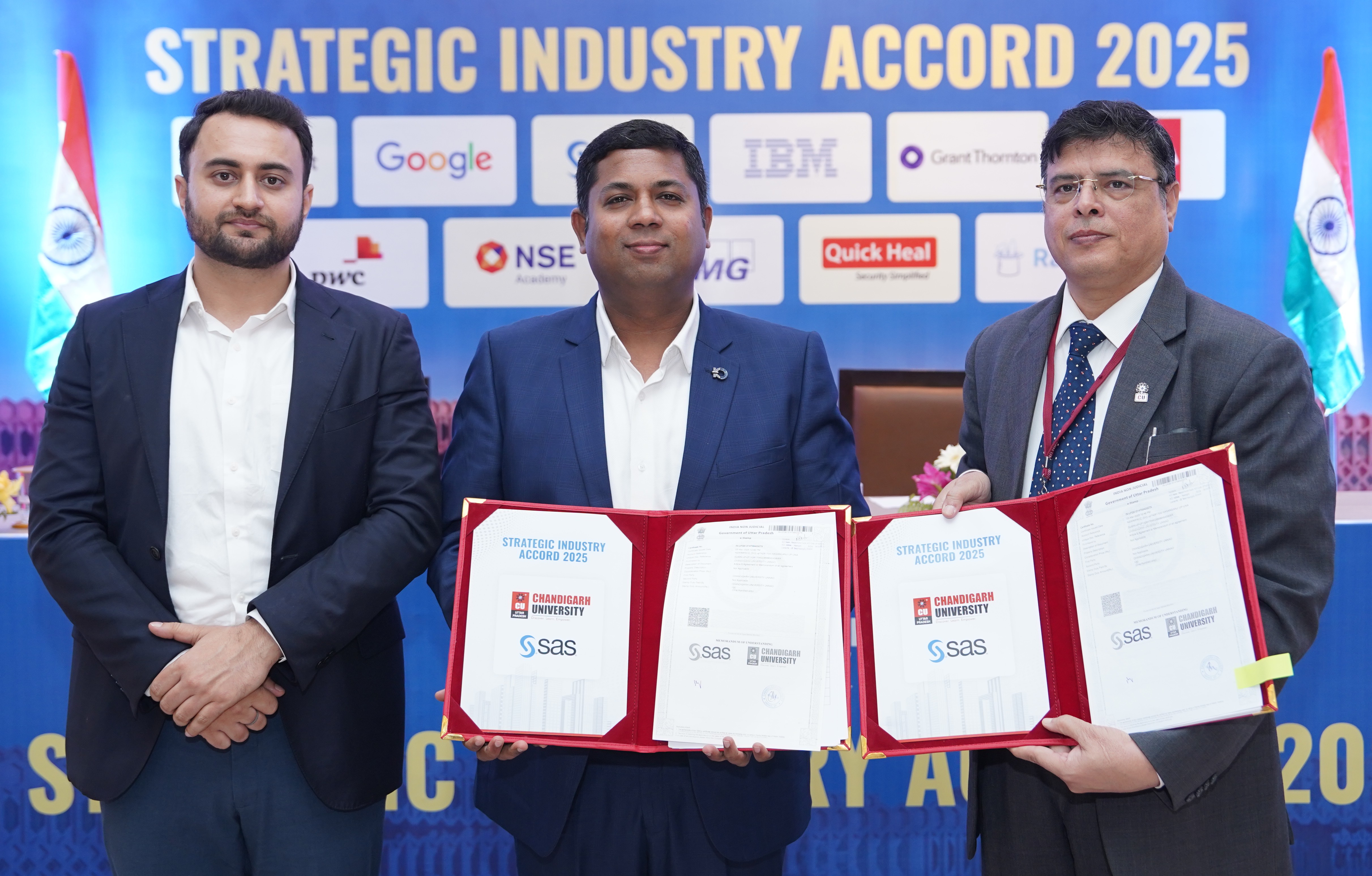 Chandigarh University Senior Management during Signing of an Memorandum of Understanding (MoU) with SAS Officials at Lucknow. (CU UP)