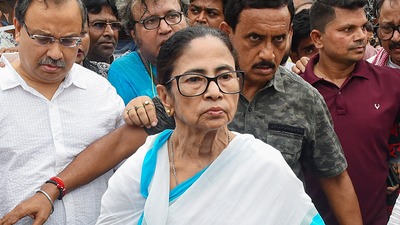 ২১ জুলাইয়ের শহিদ সমাবেশ আদৌ হবে কি না, তা নিয়ে জল্পনা তৈরি হয়েছিল। (Sudipta Banerjee)