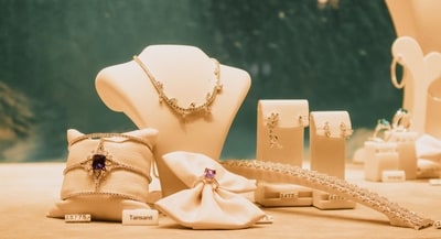 Changing jewellery trends (Pexels) Changing jewellery trends (Pexels)