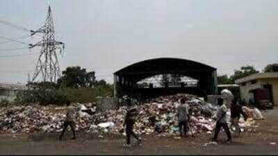 RMCs are decentralised points where garbage collected from across households and other units are brought in and segregated into dry and wet waste before being sent for processing. Mohali has 14 such RMCs. (HT File) RMCs are decentralised points where garbage collected from across households and other units are brought in and segregated into dry and wet waste before being sent for processing. Mohali has 14 such RMCs. (HT File)
