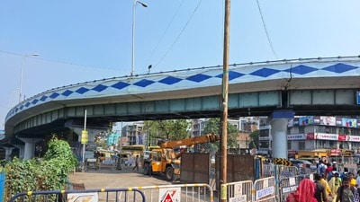 টানা ১২০ ঘণ্টা বন্ধ চিংড়িঘাটা উড়ালপুল (ছবিটি প্রতীকী, সৌজন্যে Metro Railways) টানা ১২০ ঘণ্টা বন্ধ চিংড়িঘাটা উড়ালপুল (ছবিটি প্রতীকী, সৌজন্যে Metro Railways)