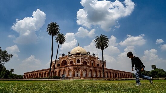 Gram it: A stunning view of the Humayun's Tomb under a bright blue sky in Delhi will definitely make you step out of your homes and explore Delhi over the weekend. This historical sight is the perfect spot to begin your city tour. (Photo: RAJ K RAJ /HT)