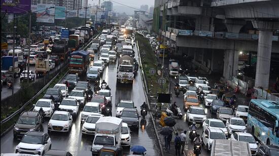 NHAI has intensified action against unauthorised parking, encroachments along national highways. ((PIC FOR REPRESENTATION))