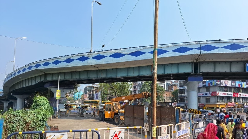 টানা ১২০ ঘণ্টা বন্ধ চিংড়িঘাটা উড়ালপুল (ছবিটি প্রতীকী, সৌজন্যে Metro Railways)