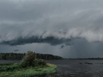 Heavy rain is likely to occur over Nilgiris, Coimbatore, Tiruppur, Theni, Dindigul, Madurai, Kanyakumari, Ghat areas of Virudhunagar, Tenkasi and Tirunelveli districts from Sunday.(Pexel/Repersentative image)