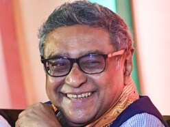 বণিকসভার সম্মেলনে অর্থমন্ত্রী স্বপন দাশগুপ্ত বলেন, 'Bengal is back with a bang', অর্থাৎ বাংলা আবার জোরালো প্রত্যাবর্তনের পথে।