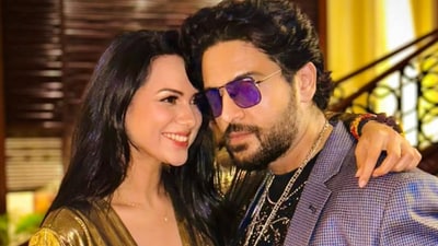 ‘মা হতে চায় না স্ত্রী’, বিগ বসে জানিয়েছিলেন গৌরব! লক আপের মঞ্চে ডিভোর্সের ঘোষণা আকাঙ্ক্ষার ‘মা হতে চায় না স্ত্রী’, বিগ বসে জানিয়েছিলেন গৌরব! লক আপের মঞ্চে ডিভোর্সের ঘোষণা আকাঙ্ক্ষার