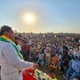 হুমায়ুন কবীর বলেন, বিজেপি কর্মীরা যদি এলাকায় 'আস্ফালন' চালিয়ে যান, তাহলে তিনি মুসলিম সম্প্রদায়ের মানুষকে একত্রিত করে 'স্যাটাভাঙা মার' শুরু করবেন। (PTI)