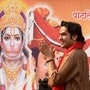 রাম মন্দিরের দানের অর্থ চুরি নিয়ে তীব্র প্রতিক্রিয়া জানিয়েছেন বাগেশ্বর ধামের পীঠাধীশ্বর পণ্ডিত ধীরেন্দ্র কৃষ্ণ শাস্ত্রী।