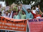 The agitation has drawn support from several political leaders, including Bhupinder Singh Hooda, Randeep Surjewala and Digvijay Chautala. (HT File) The agitation has drawn support from several political leaders, including Bhupinder Singh Hooda, Randeep Surjewala and Digvijay Chautala. (HT File)