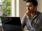 AI graduate faces choice between India return and US job hunt.