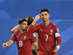 ০-০ ফলাফলে এক পয়েন্ট নিয়ে গ্রুপে দ্বিতীয় স্থান নিশ্চিত করেছে পর্তুগাল। 