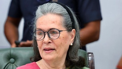 শনিবার বিজেপি কংগ্রেস নেত্রীর বিরুদ্ধে সরব হয়ে অভিযোগ করেছে, তিনি ভারতের বিদেশনীতিকে ‘ভোটব্যাঙ্কের রাজনীতি’-র সঙ্গে মিশিয়ে দেখানোর চেষ্টা করছেন। (AICC) শনিবার বিজেপি কংগ্রেস নেত্রীর বিরুদ্ধে সরব হয়ে অভিযোগ করেছে, তিনি ভারতের বিদেশনীতিকে ‘ভোটব্যাঙ্কের রাজনীতি’-র সঙ্গে মিশিয়ে দেখানোর চেষ্টা করছেন। (AICC)