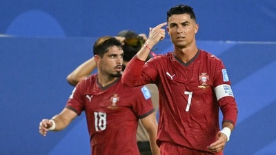 ০-০ ফলাফলে এক পয়েন্ট নিয়ে গ্রুপে দ্বিতীয় স্থান নিশ্চিত করেছে পর্তুগাল। (AFP) ০-০ ফলাফলে এক পয়েন্ট নিয়ে গ্রুপে দ্বিতীয় স্থান নিশ্চিত করেছে পর্তুগাল। (AFP)