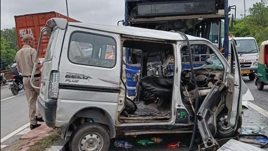 New Delhi, India - July 06, 2023: Spot of accident where three people were killed and eight others sustained injuries after a van collided with a DTC bus on the flyover near Loni Gol Chakkar in northeast Delhi’s Jyoti Nagar in New Delhi on Thursday, July 6, 2023.(HT PHOTO)