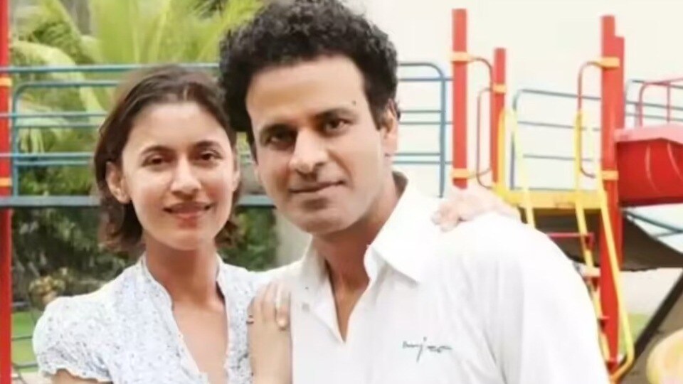 কেন আজ পর্যন্ত সেটে আসেন নি মনোজের স্ত্রী