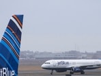 A JetBlue flight from Las Vegas landed safely at New York's JFK Airport after pilots reported a suspected drone strike during final approach.  REUTERS/Brendan McDermid/File Photo