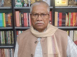  'সঠিক সময়ে তাঁকে দলীয় কাজ থেকে সরিয়ে দেওয়ার জন্য' মমতা বন্দ্যোপাধ্যায়কে ধন্যবাদ জানান মনোরঞ্জন ব্যাপারী